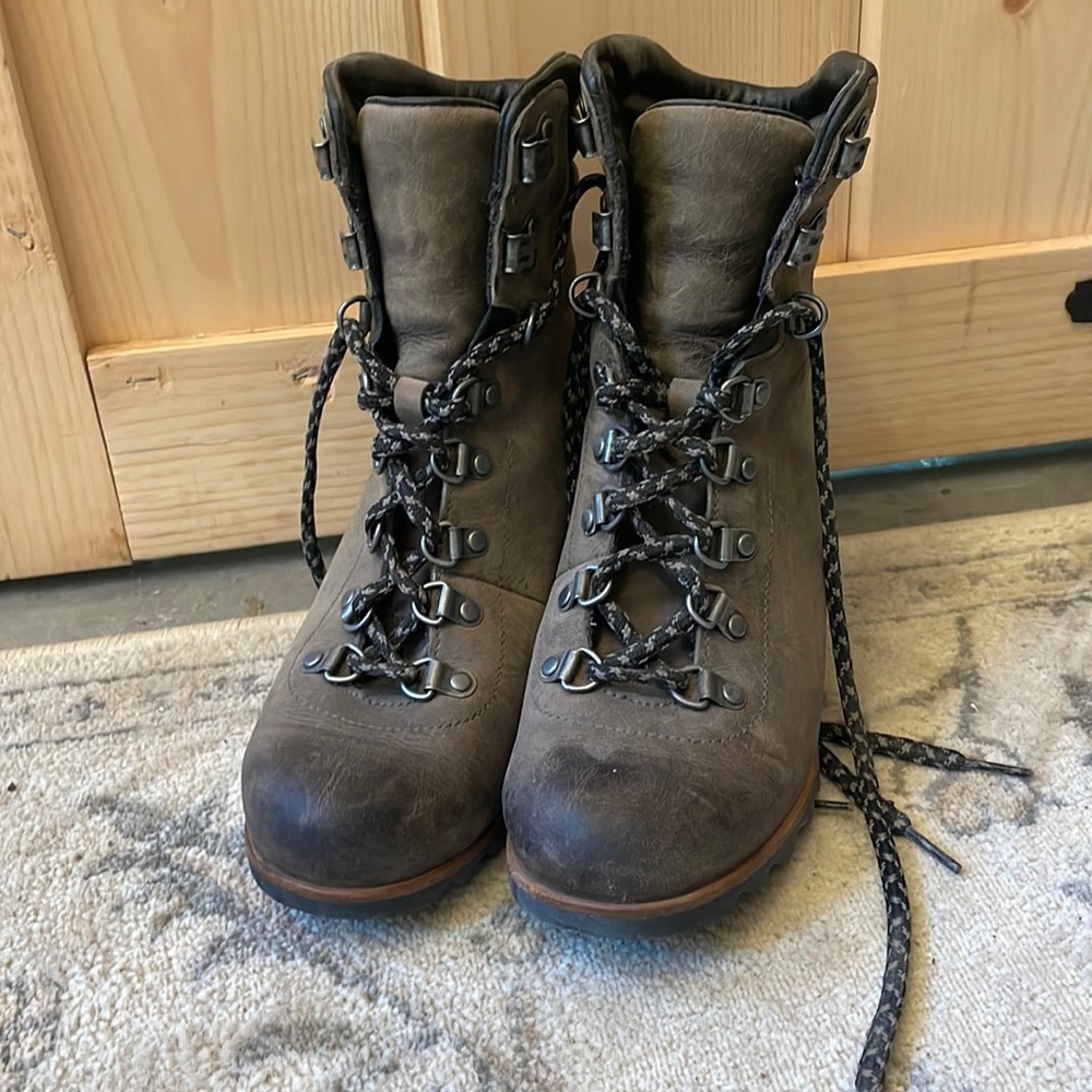 Womens sorel wedge boots